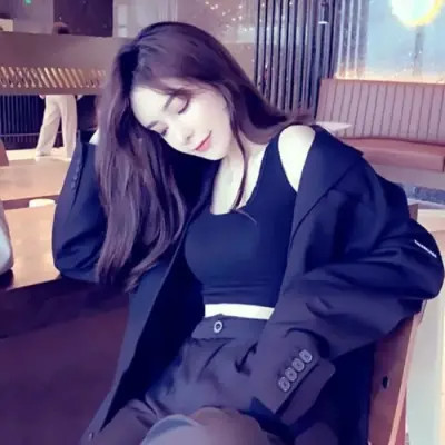 2025情侣头像单人一男一女