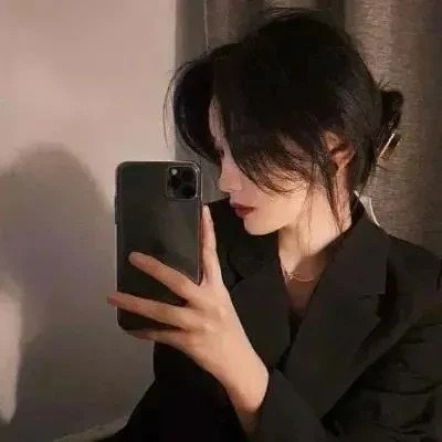 2025情侣头像单人一男一女