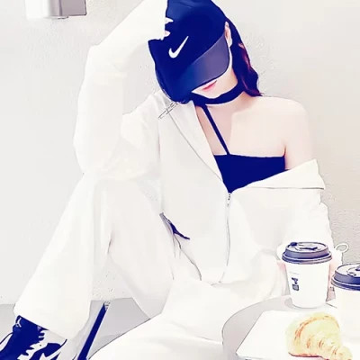 2025情侣头像单人一男一女