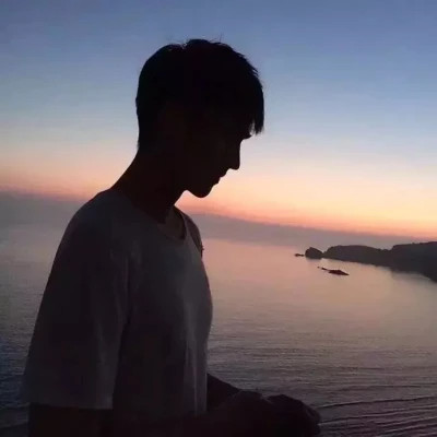 微信一男一女单人情侣头像