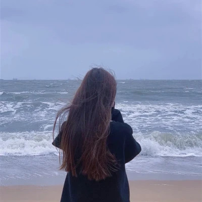 微信一男一女单人情侣头像