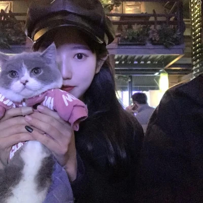 微信一男一女单人情侣头像