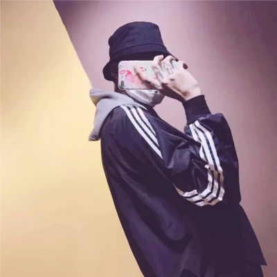 微信一男一女单人情侣头像