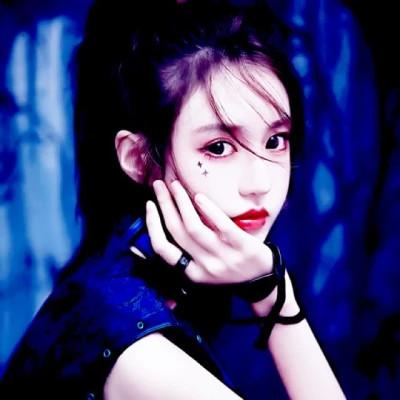 微信一男一女单人情侣头像