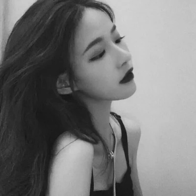 微信一男一女单人情侣头像