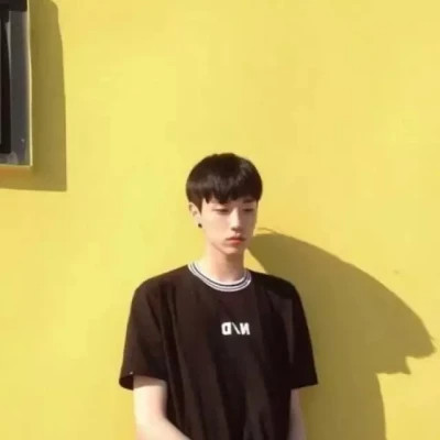 微信一男一女单人情侣头像