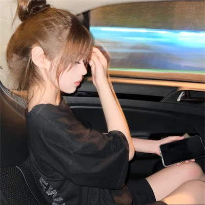身材好头像女