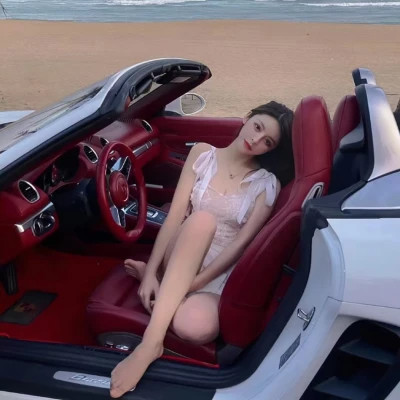 身材好头像女