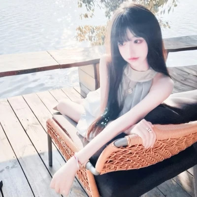 女生又纯又欲的头像