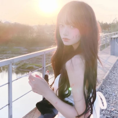 女生又纯又欲的头像