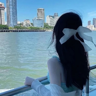 不露脸身材好的气质美女头像