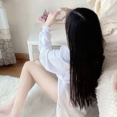 不露脸身材好的气质美女头像