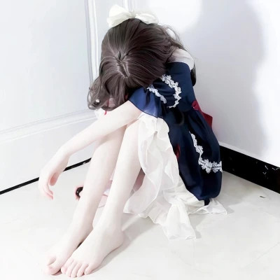 不露脸身材好的气质美女头像
