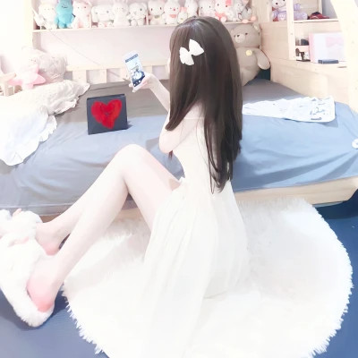 不露脸身材好的气质美女头像