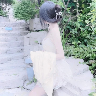 不露脸身材好的气质美女头像