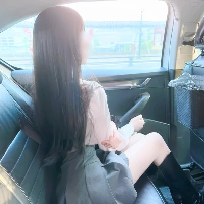 不露脸身材好的气质美女头像