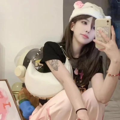 2025年最火女头像