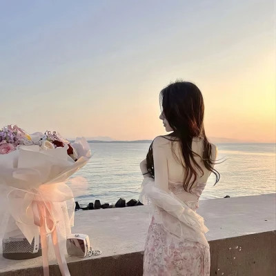 2025年最火女头像