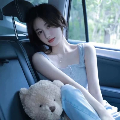 2025年最火女头像