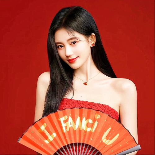 2025年最火爆的女生头像