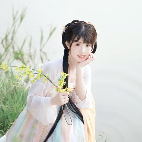 2025年最火爆的女生头像
