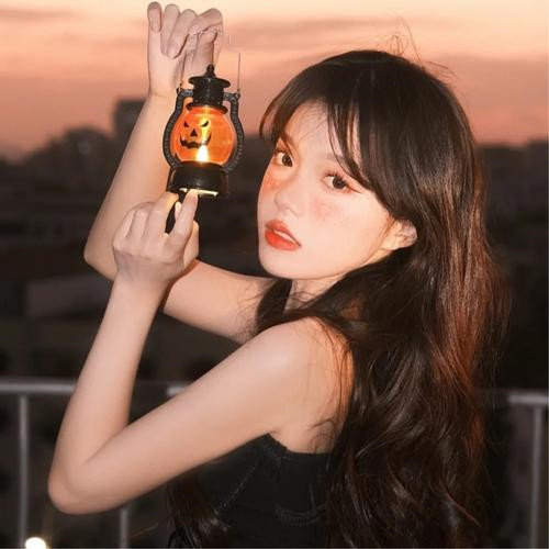 2025年最火爆的女生头像