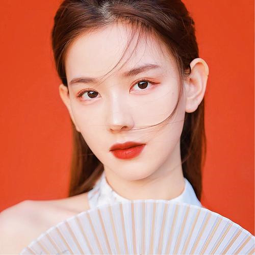 2025年最火爆的女生头像