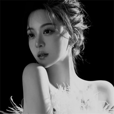 高冷成熟御姐黑白头像