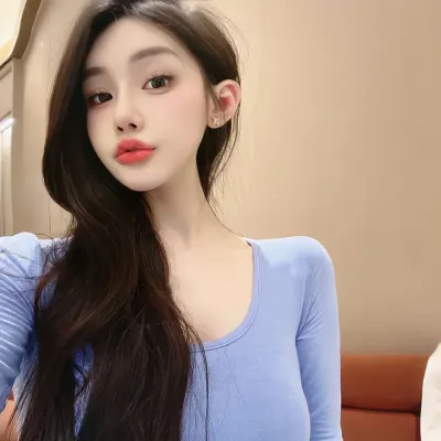 御姐头像性感胸部大