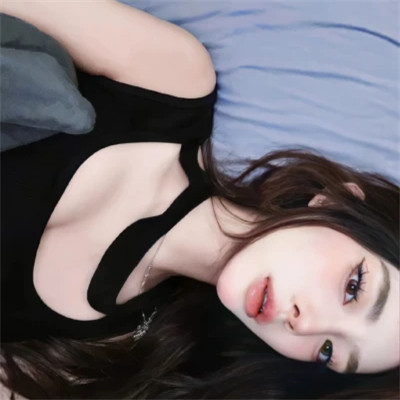 身材劲爆的女头像