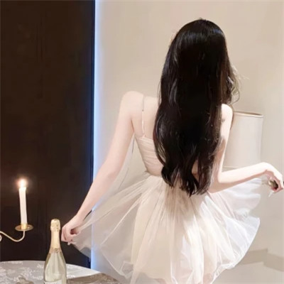 身材劲爆的女头像