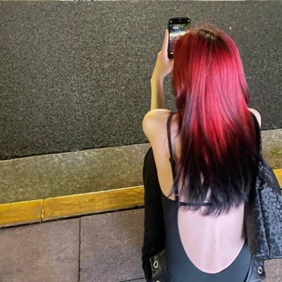 身材劲爆的女头像