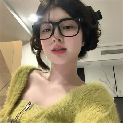 身材劲爆的女头像