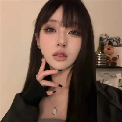 身材劲爆的女头像