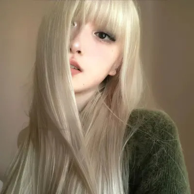 身材劲爆的女头像