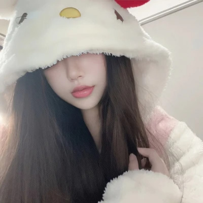 好看又成熟的头像女生