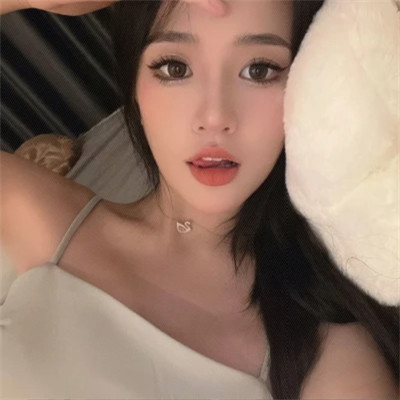女生好看时尚的头像图片