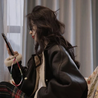女头不露脸的头像