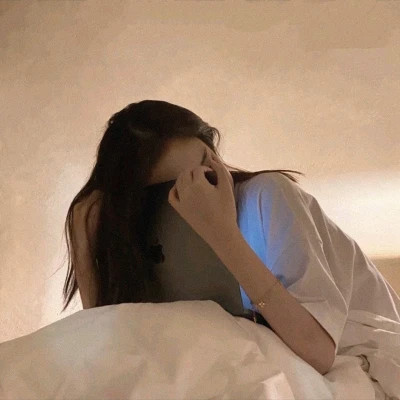 2025不露脸知性成熟女生头像