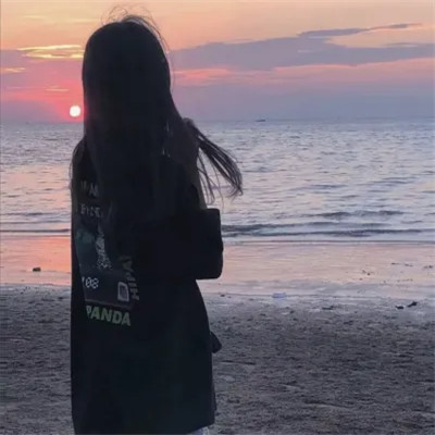 2025最新不露脸气质女生微信头像