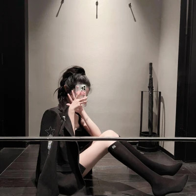 2025最新的超好看的不露脸女头像