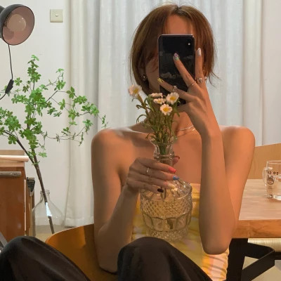 2025最新的超好看的不露脸女头像