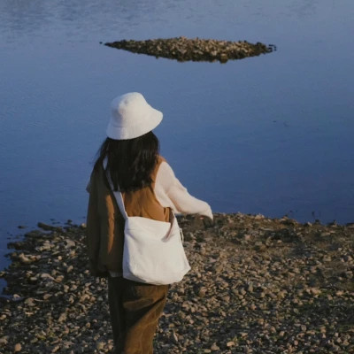 氛围感的女生微信头像