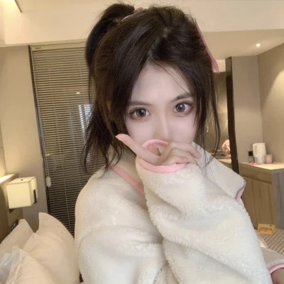 2025最火真人闺蜜头像一人一半