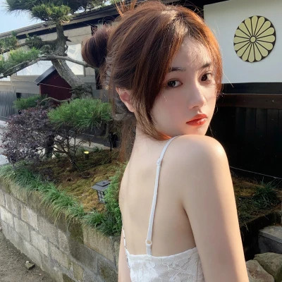 2025最火真人闺蜜头像一人一半