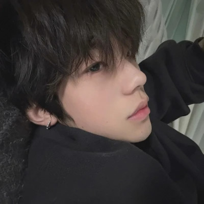 超级好看的男生真人潮流男头