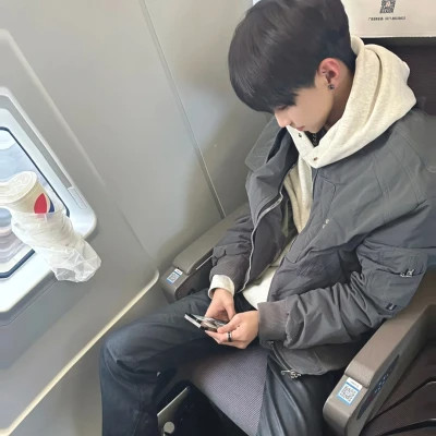 超级好看的男生真人潮流男头