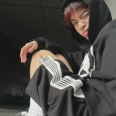 超级好看的男生真人潮流男头