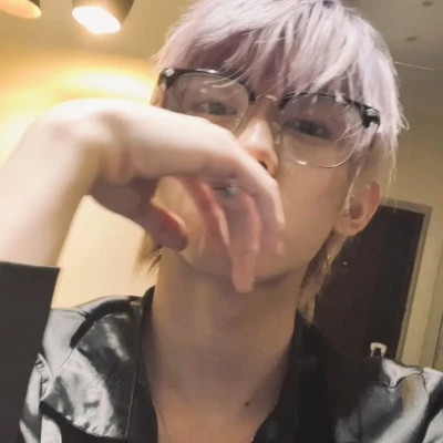 超级好看的男生真人潮流男头