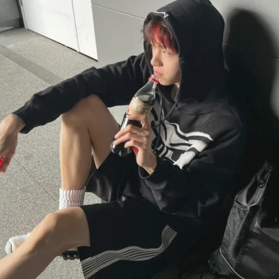 超级好看的男生真人潮流男头
